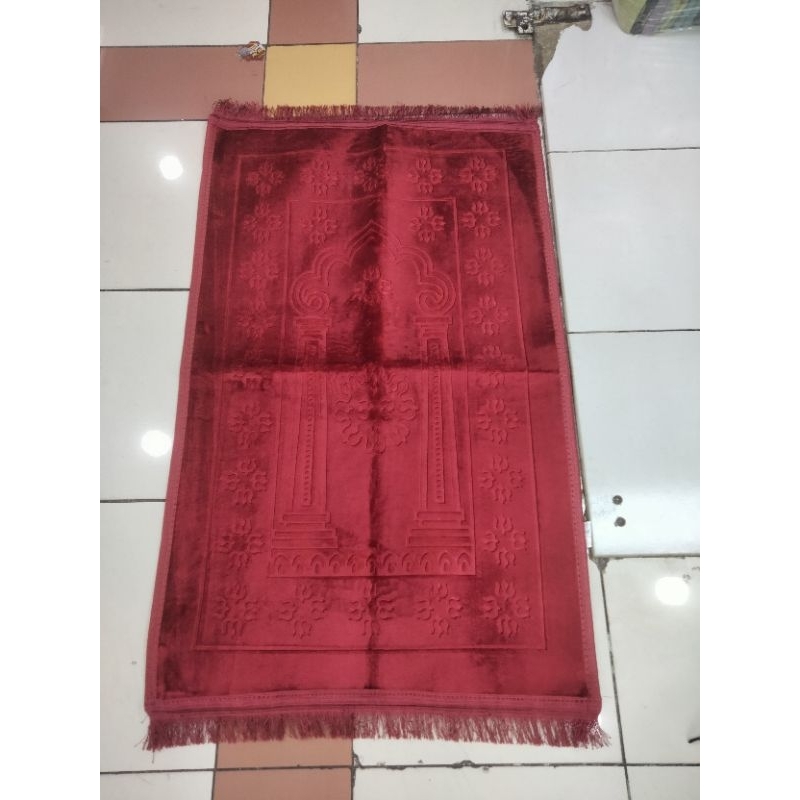 Sajadah Tebal Pake anti Slip Sajadah Halus dan Lembut