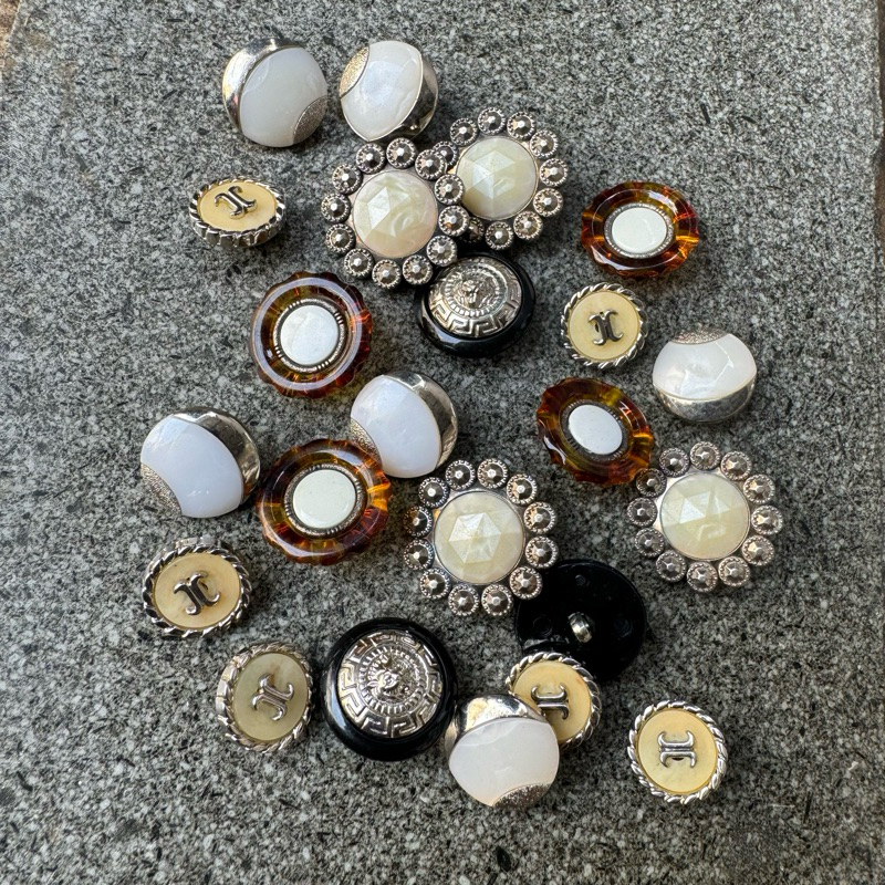 kancing hias,kancing vintage,kancing jamur 12 pcs