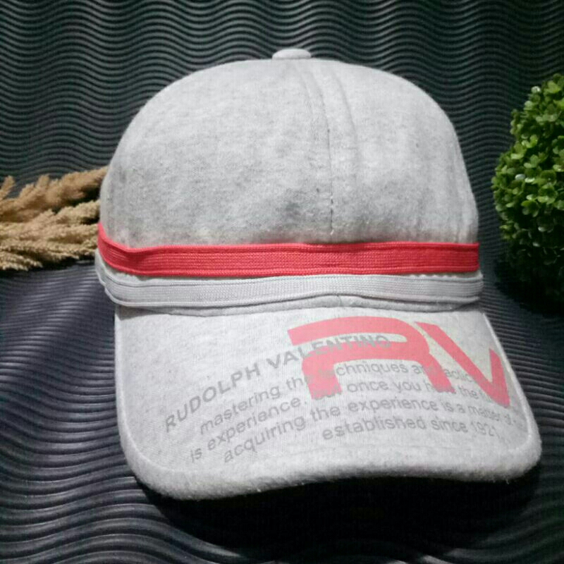 Topi Rudolph Valentino / Topi Senam / Topi Golf / Topi Aerobik / Topi Second / Thrift