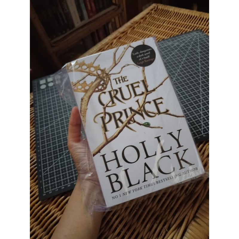 [booked] preloved The Cruel Prince