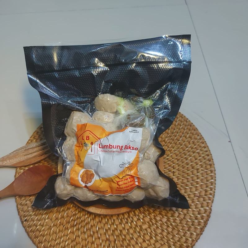

Bakso Urat (merk Lumbung) ukuran sedang kemasan 500 gram (isi +- 30 pcs)