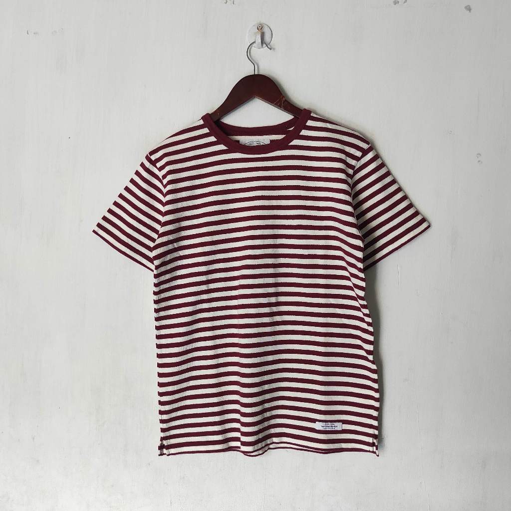 Kaos Neighborhood Stripe shirt Size : M