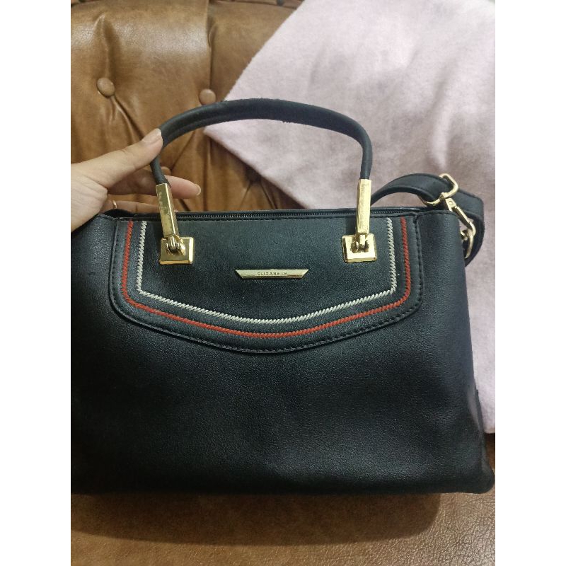 Preloved tas elizabeth hitam/tas  jinjing