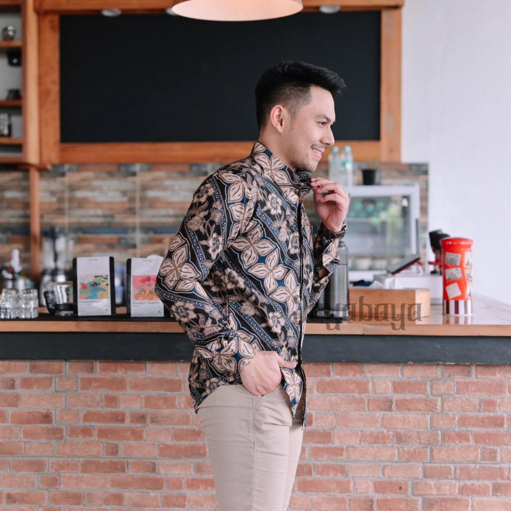 Jayabaya Batik Panjalu Kemeja Batik Pria Lengan Panjang