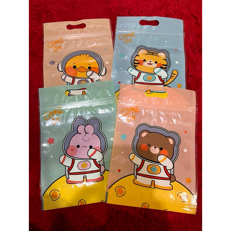 

Plastik zipper motif astronot animal / ziplock motif kartun / plastik kemasan / kartun / plastik biskuit lucu / plastik aksesoris / plastik lucu / plastik ziplock lucu