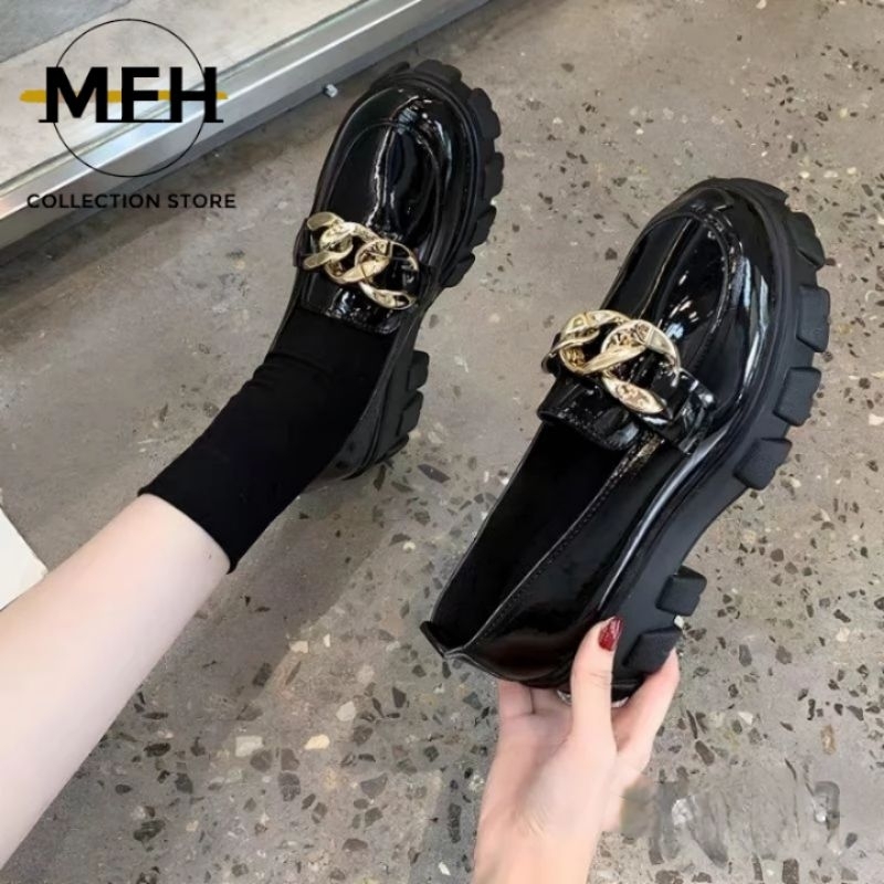Sepatu Docmart Wanita Saebyeok Fashion Shoes Korean Style Premium Quality 1168 Flat Loafers Chain Ce
