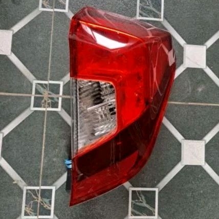 stoplamp lampu belakang honda jazz gk5