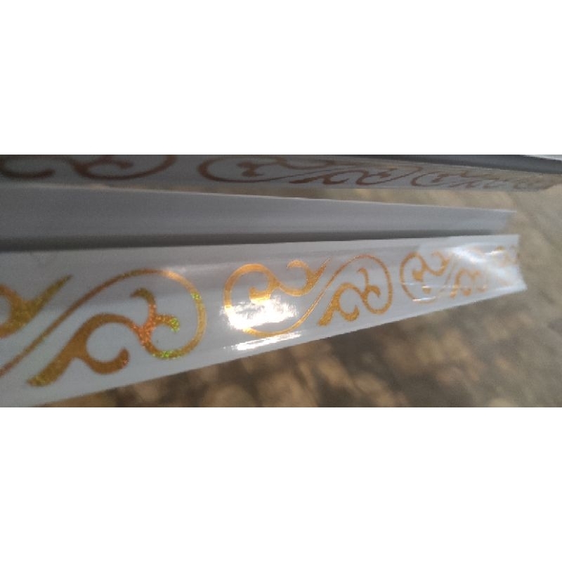 Lis Tepi PVC Premium | Motif Kayu / Putih | Anti Rayap | Rapi untuk Plafon & Dinding