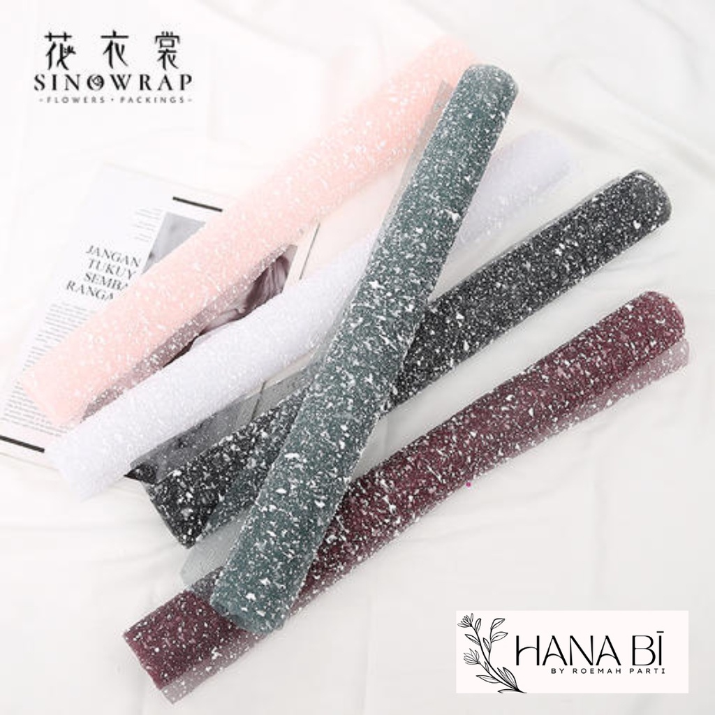 

KAIN BUKET TILE SALJU SNOW TILE KAIN PEMBUNGKUS BUNGA FLOWER WRAPPING