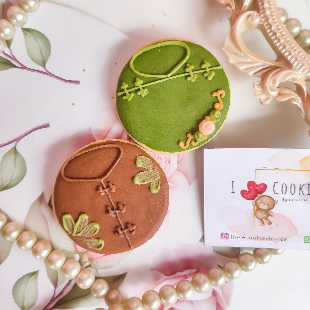 

KUE KERING SANGJIT COOKIES KARAKTER WEDDIG ICING SUGAR
