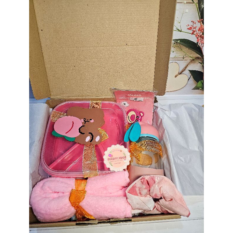 

hampers kado birthday/kotak kado ulang tahun/hampers box/hadiah ultah/kado birthday/kado cewek/hadiah pacar/wisuda/anniversary/wedding/sahabat/graduation