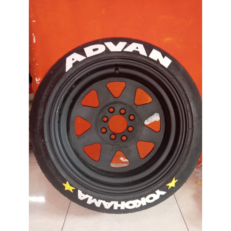 Tempelan Ban Mobil ADVAN YOKOHAMA 1 set