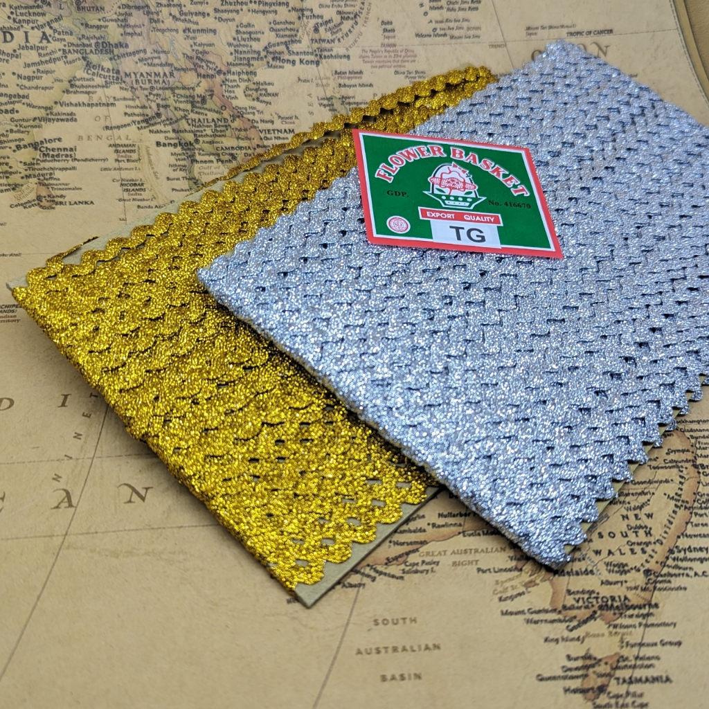 Renda gigi walang variasi Emas - Renda zigzag emas per Roll