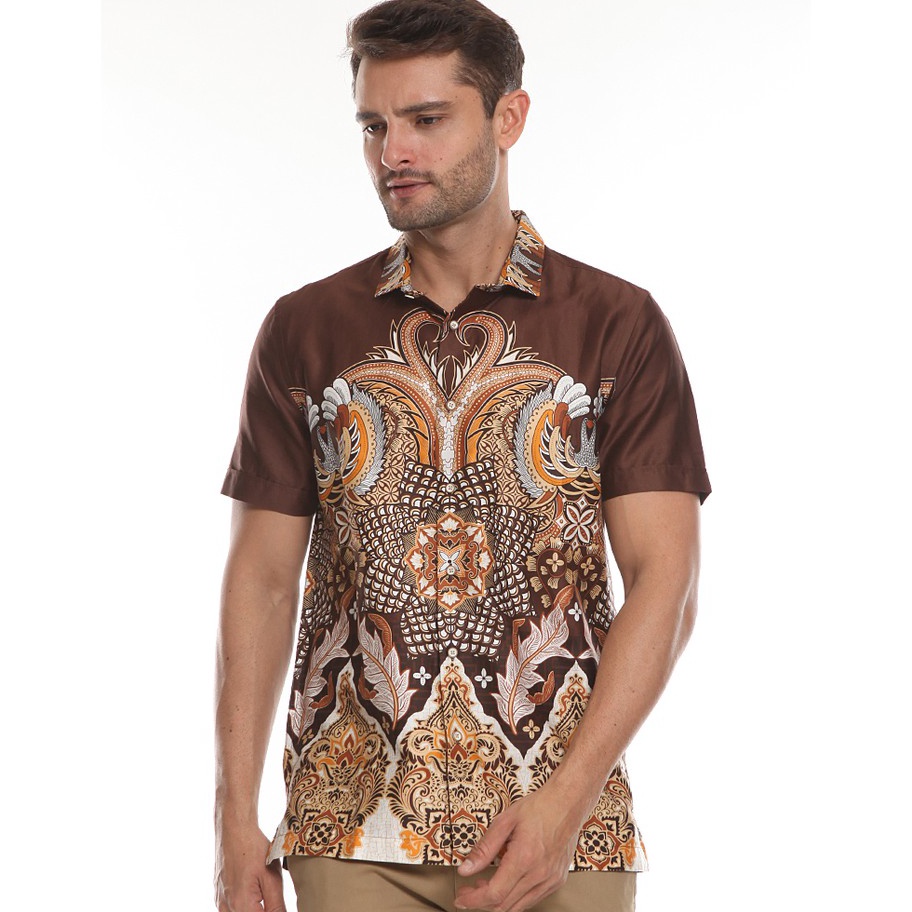 DiSkon  MOC Kemeja Batik Lengan Pendek Pria Modern Fit SHARPAKABROWN