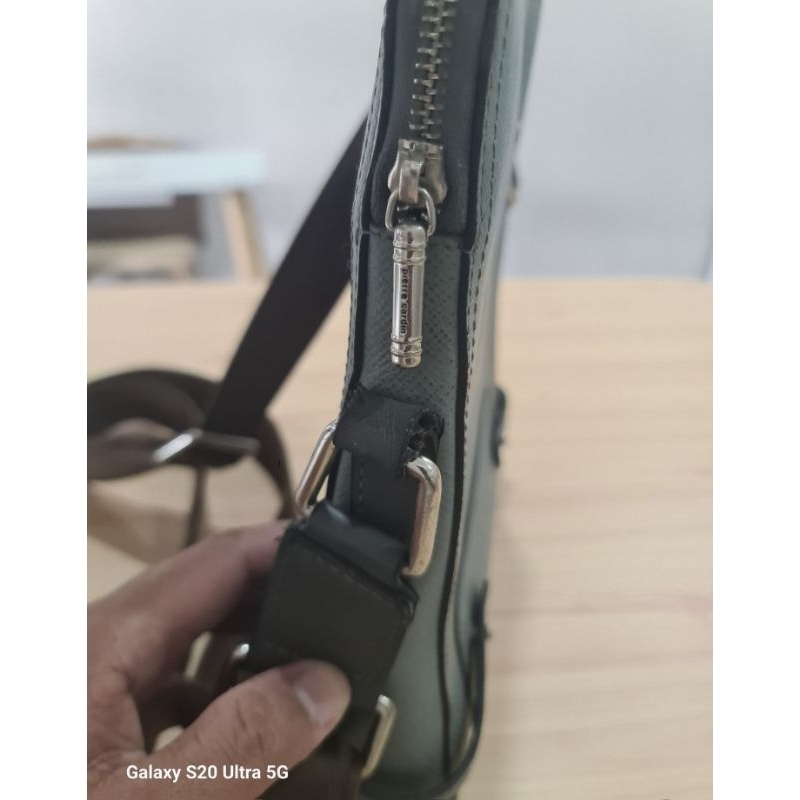 Tas Slempang Pierre Cardin