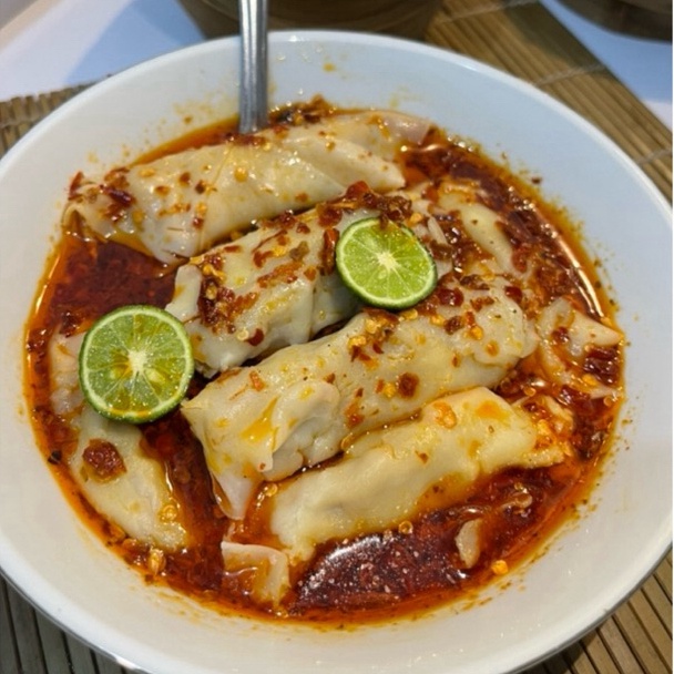 

Terjangkau pangsit tulang rangu kuah