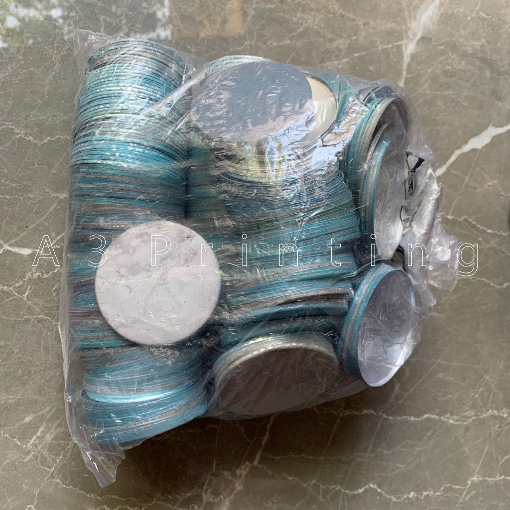 Kaleng pin dan gantunga kunci pin ukuran 58mm bahan alumunium koran murah