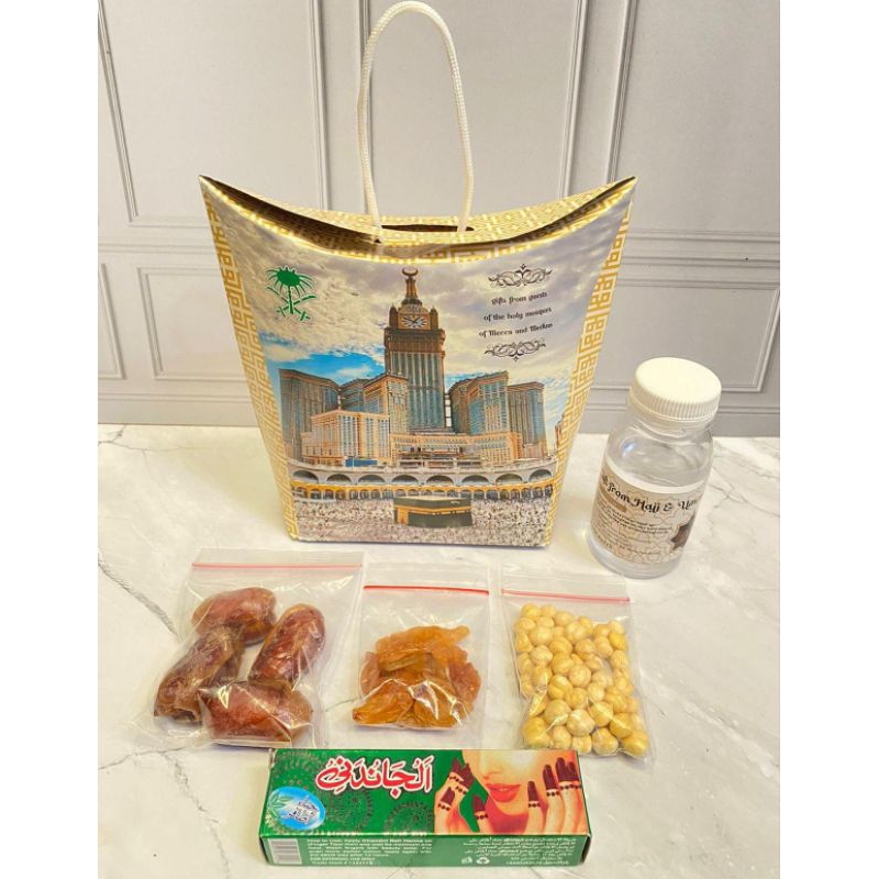 

Paket Oleh-Oleh Haji dan Umroh Hena(Pacar kuku)/paket dus tenteng hampers (Paket B)/ hampers makanan