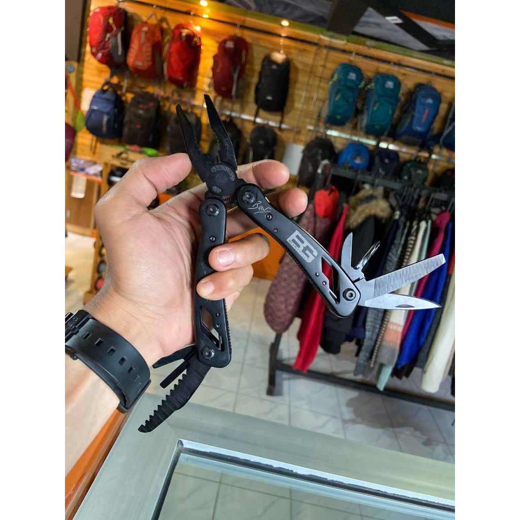 TANG MULTITOOL / TANG GERBER MULTIFUNGSI