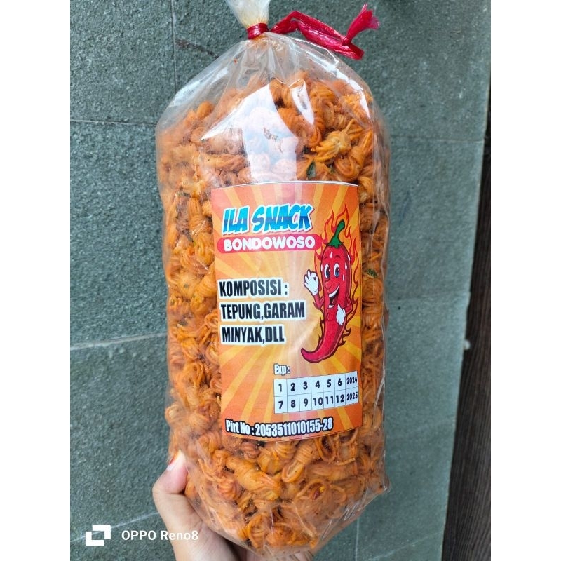 

snack MIE PEDAS/mie setan/ jajanan viral kekinian 250gr