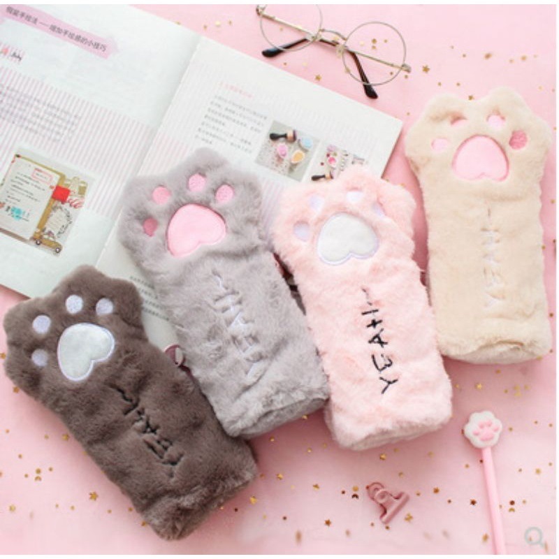 

Tempat Pensil Pouch Bulu bentuk Paw Pensil Case Cat Paw