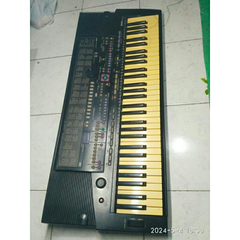 keyboard/piano Yamaha psr510, normal second