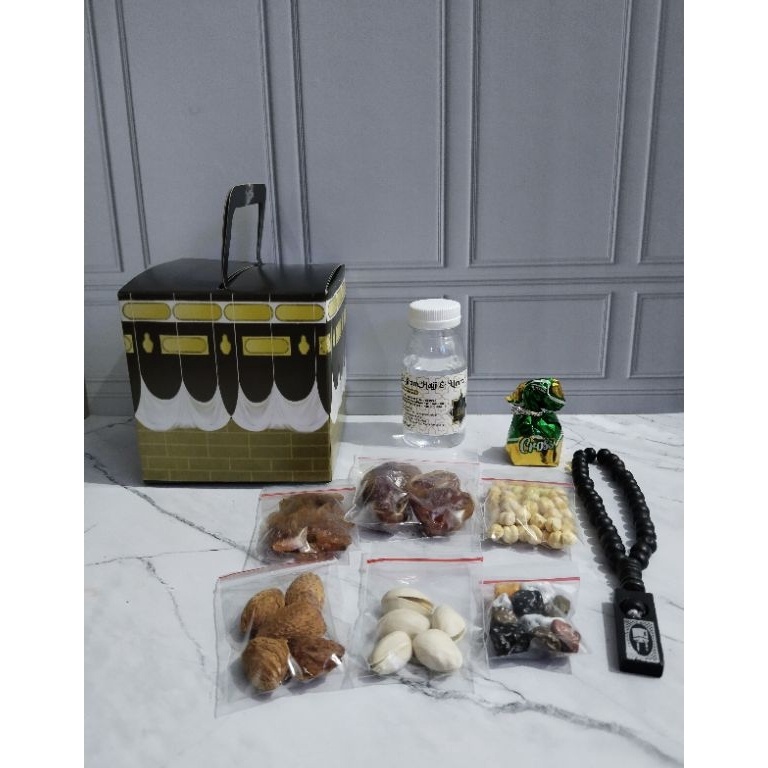

Promo besar Paket OlehOleh Haji dan Umroh Dus box Paket Kumplit Hampers OlehOleh Haji dan Umroh