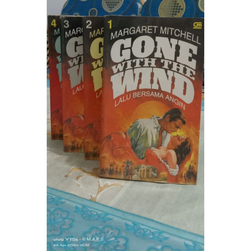 Novel Gone With the Wind - Lalu Bersama Angin Jilid 1-4