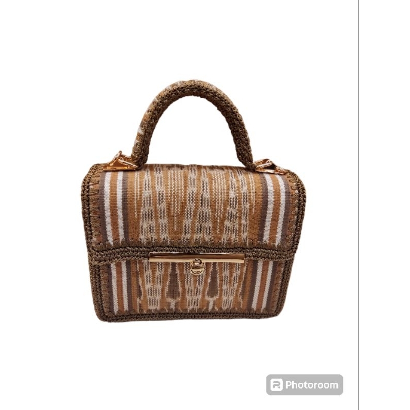 Tas Rajut kombinasi Tenun  Dayak