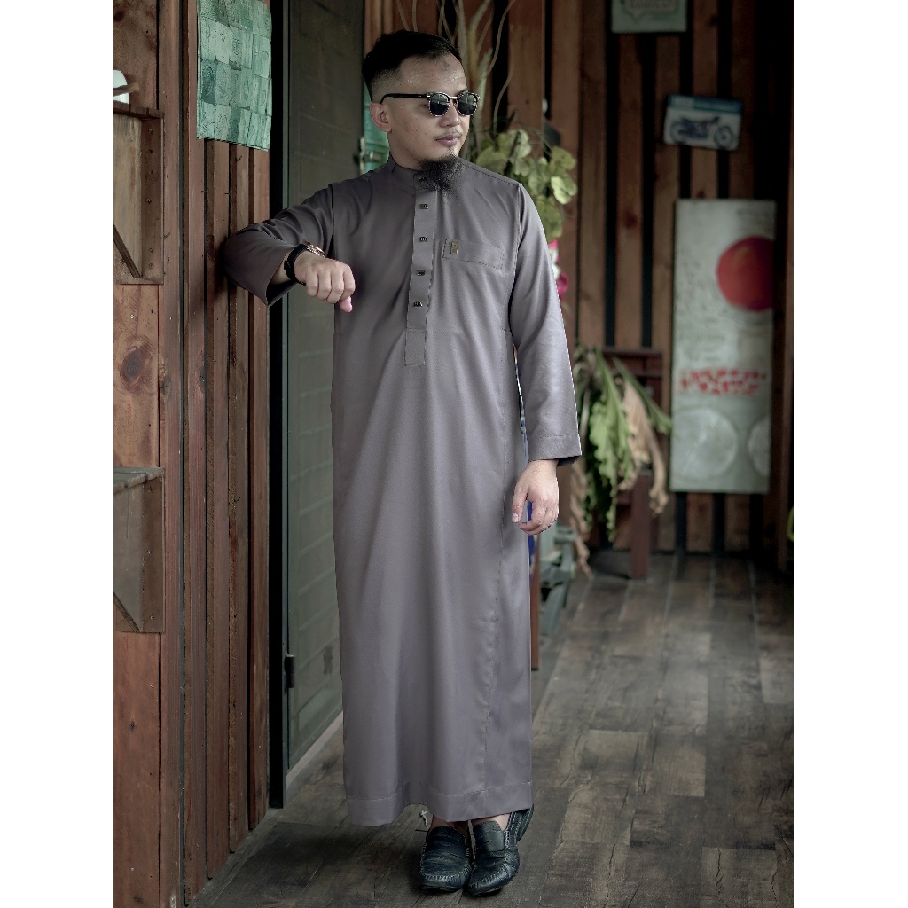 Jubah Series Kaffi by Al Amwa | Thobe Saudi | Jubah Pria Lengan Panjang Kerah Kemeja