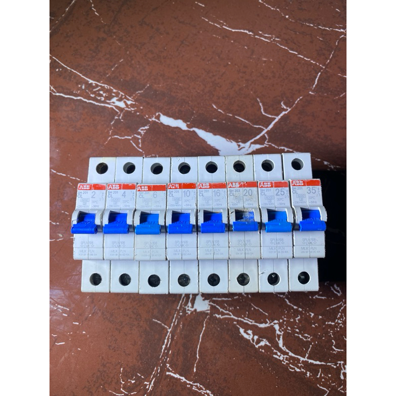 MCB 1PHAS  ORIGINAL PLN ABB  type sh-201  muai amper 2A , 4A , 6A ,10A
