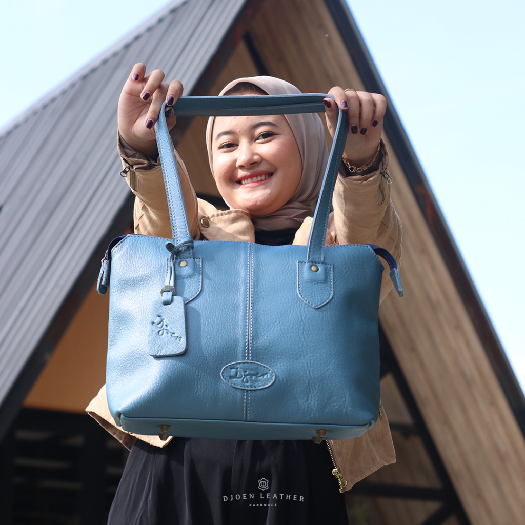 Tas kulit jinjing Rosela bag by Djoen Leather