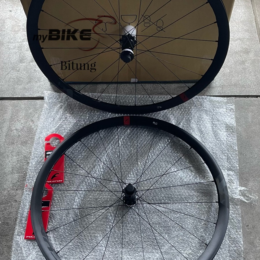 Fulcrum Racing 4 DB C19 Disc brake center lock wheelset 2WF MY2022