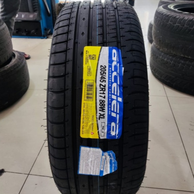 Ban mobil 205 45 R17 merk accelera ban ceper tubles ring 17