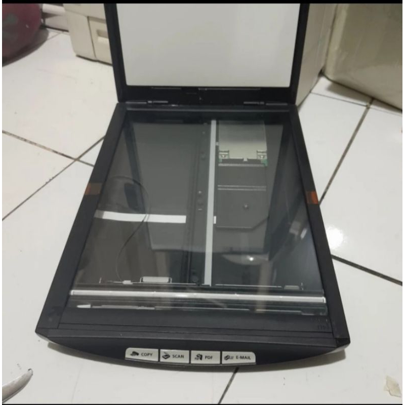 Canon scanner lide 100