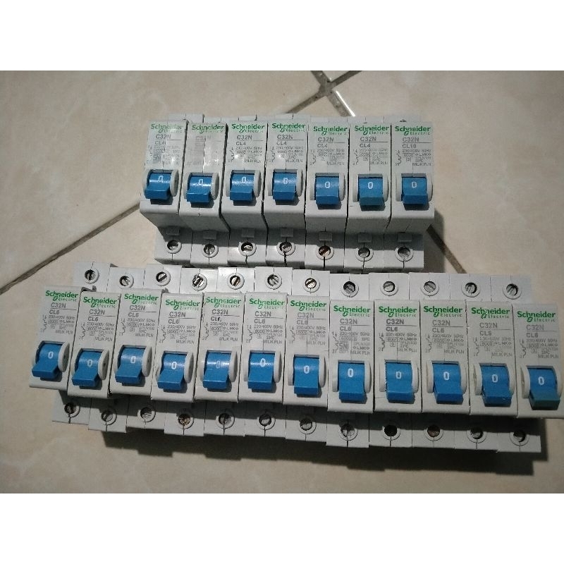 MCB SCHNEIDER 1 PHASE MODIF ANTI JEGLEK  2a 4a 6a 10a 16a C32N BIRU SPLN PEMUTUS ARUS KWH LISTRIK Mi