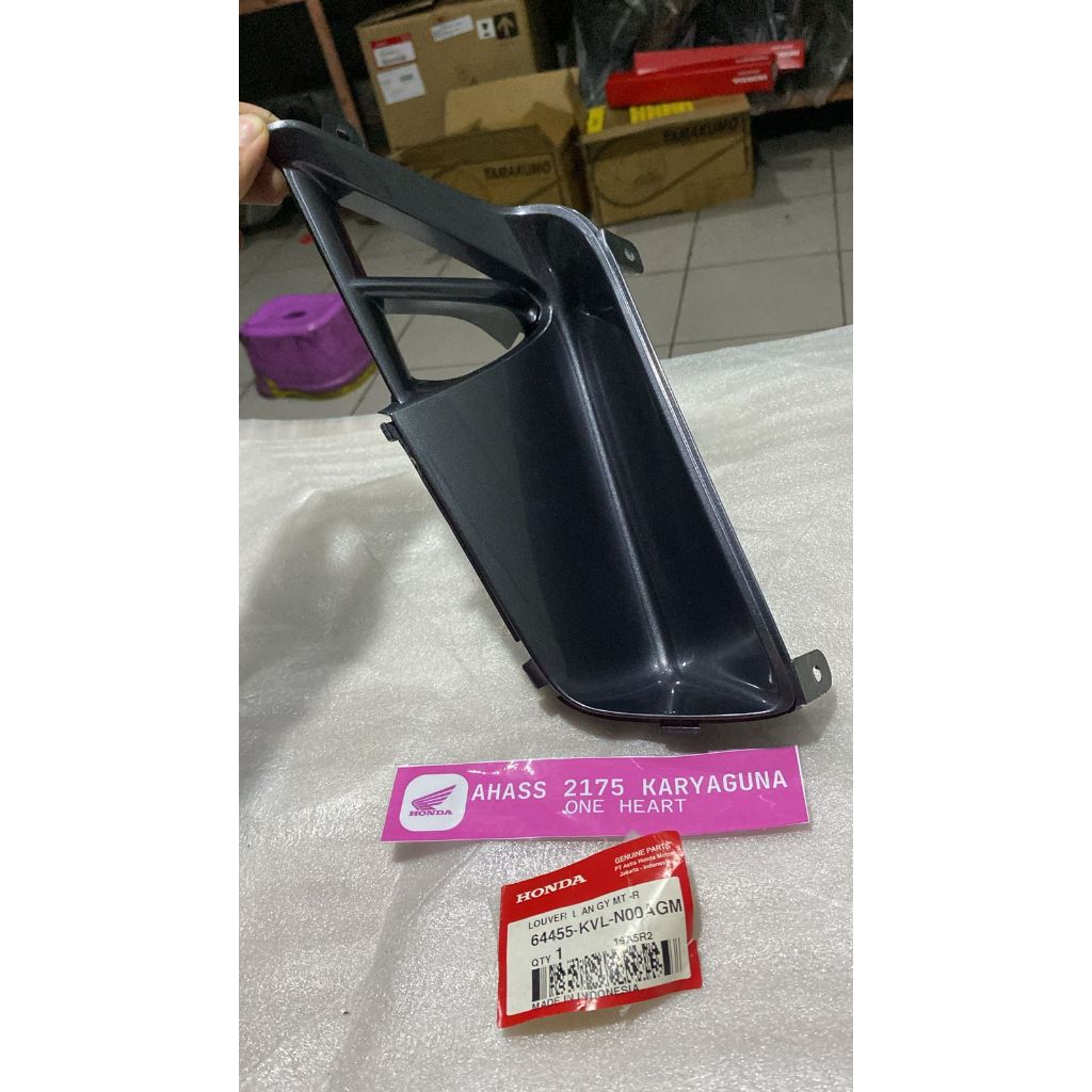 COVER SIDE SUPRA 125 NEW KIRI ABU ABU METALIK ORIGINAL (64455-KVL-N00AGM)