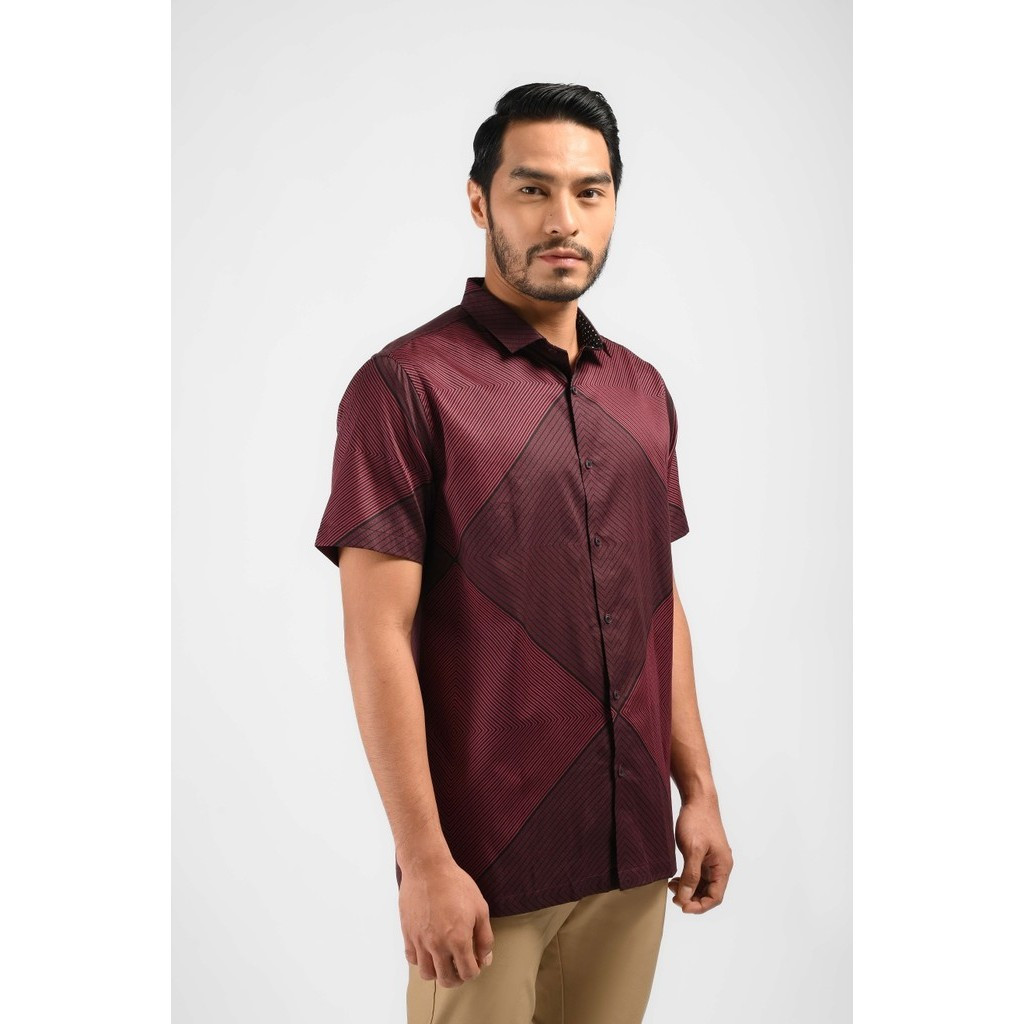 MOC Kemeja Lengan Pendek Pria DOBREV-MAROON