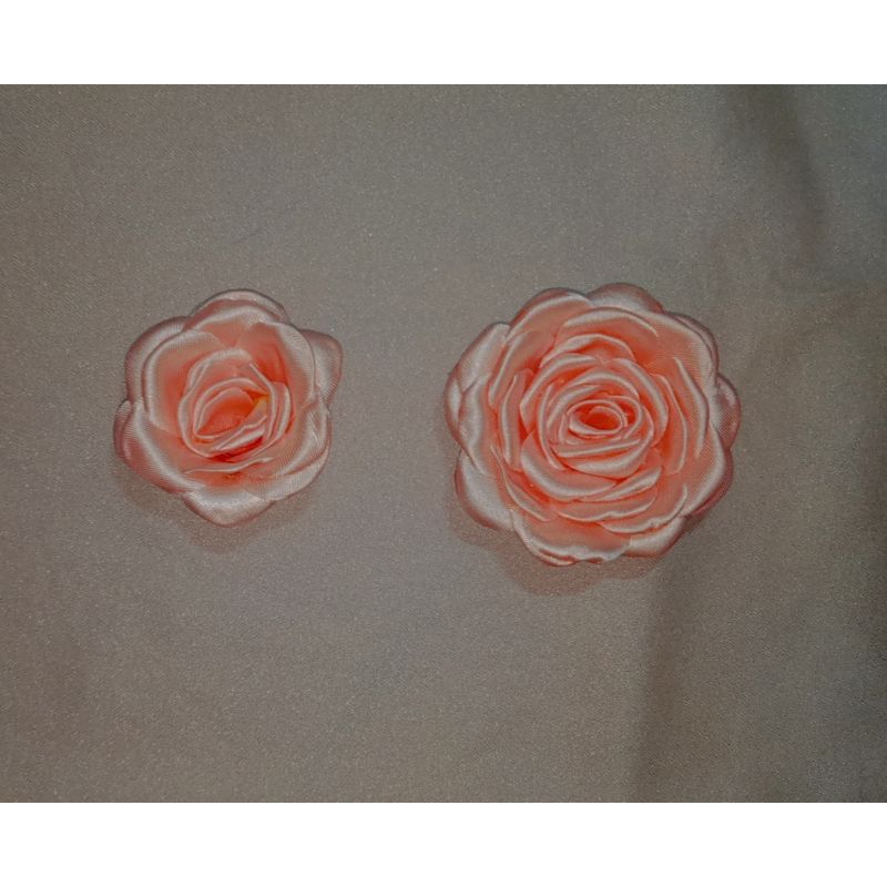 

bunga pita satin diameter 5cm dan 7cm