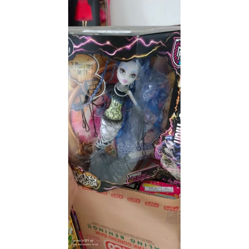 Monster High Sirena Van Boo