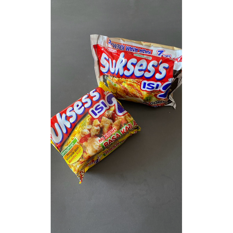 

Mie Sukses Kari Ayam & Ayam Kremess