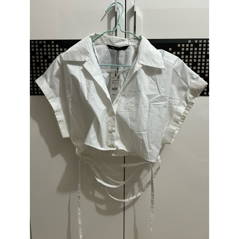 Zara Semi Crop Shirt