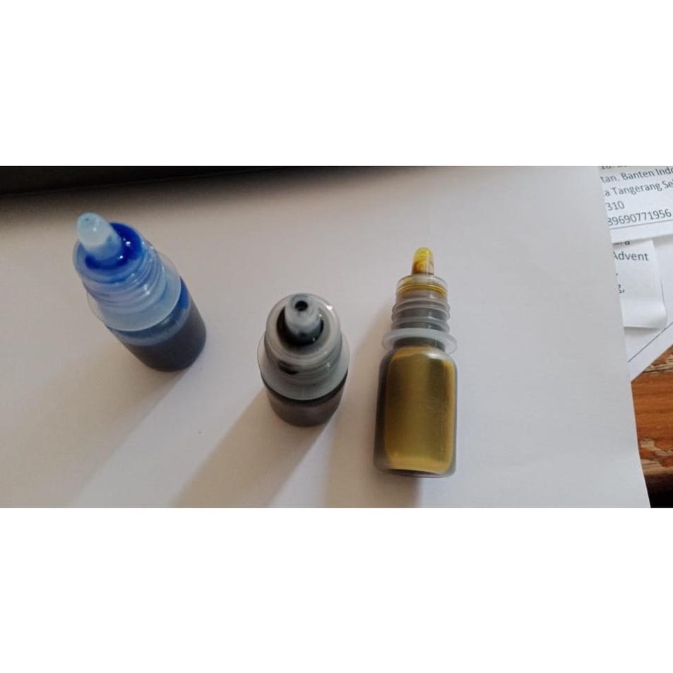 

Kualitas Tinggi Tinta Stempel Warna 5 Ml 3 botol