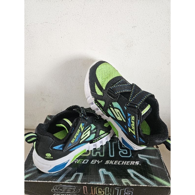 PRELOVED SEPATU LAMPU ANAK LAKI SKECHERS ORI