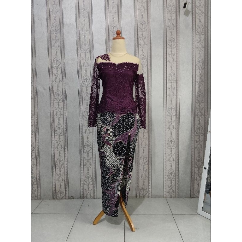 kebaya batik modern / baju wisuda / dress kondangan