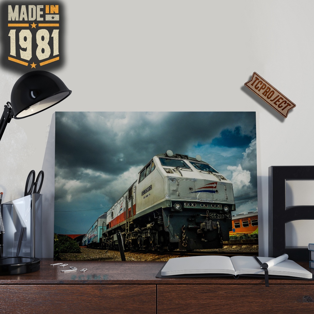 Poster Kereta Api Lokomotif - Hiasan dinding kayu