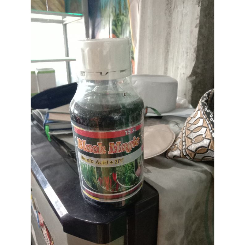 pupuk BLACK MAGIC 500ML