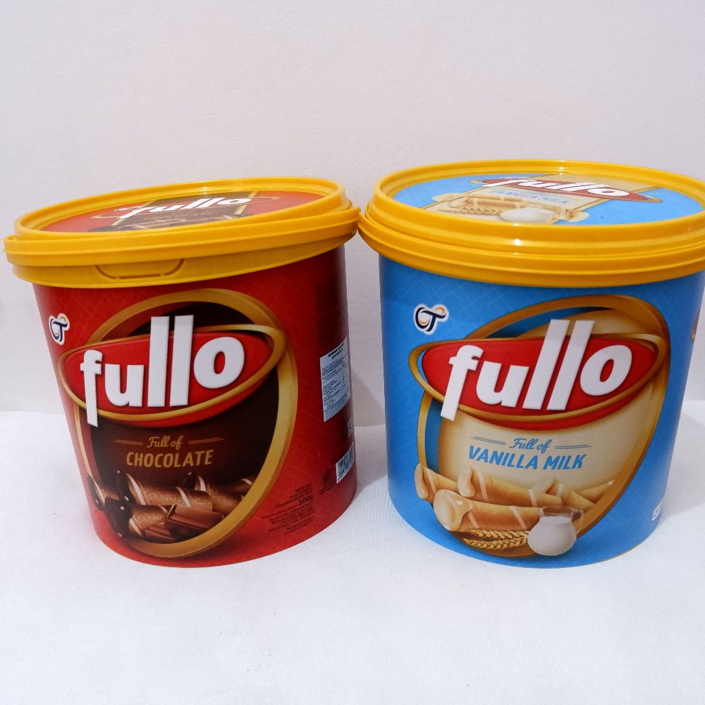 

Snack Miu - FULLO Wafer Roll Rasa Coklat / Vanilla Netto 200gr