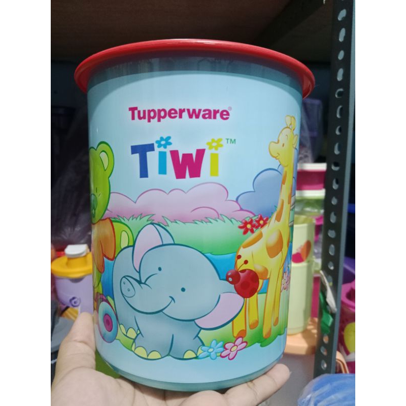 toples tiwi tupperware