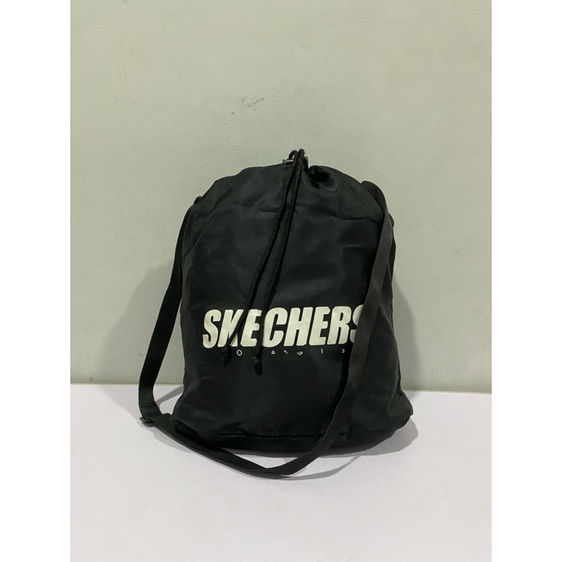 tas selempang Skechers